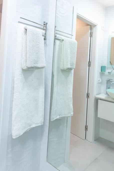 Apartamento Completo A 5 Minutos Estacion Tren. Cordoba Luaran gambar